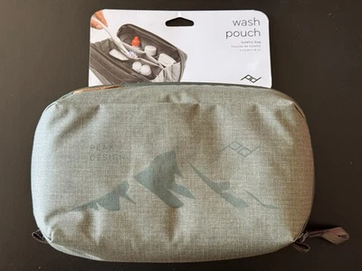 Limited Edition Peak Design Travel Wash Pouch Mountains (Sage 2.5L) BWP-SG-1 - Image 1 of 3