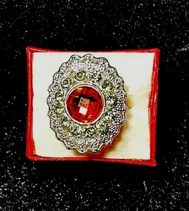 Beautiful Large Rose  Topaz With green  Topaz Accents Size 7.   #156 - Picture 1 of 2