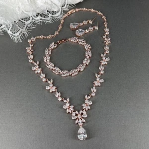 Conjunto de 3 piezas de collar pulsera de boda floral marquesa circonita cúbica de oro rosa - Imagen 1 de 9