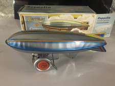 Zeppelin wind up toy