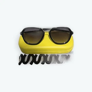 Unisex Mark Jacob’s Sunglasses Black Frames Authentic - Picture 1 of 2