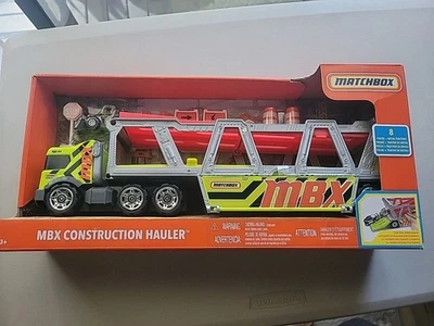 Matchbox MBX Construction Hauler w/ Quarry King & Construction Signage Playset - Image 1 of 4