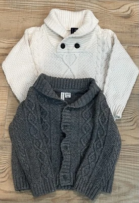 Janie and Jack off 白色和灰色电缆针织毛衣男孩尺寸 12-18 米 — 第 1/4 张图片