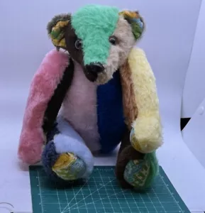 Etiqueta Dorey bloque de tela color articulado oso de peluche vintage - Imagen 1 de 9