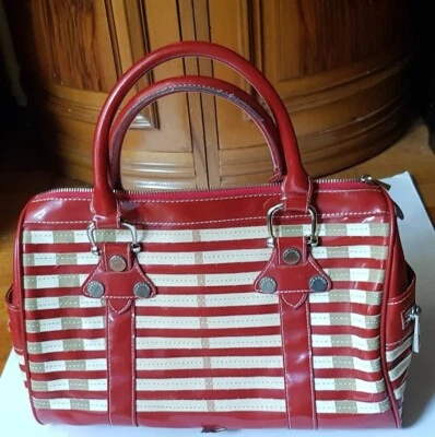 Women's Handbag Burberry London Luxury Red Beige White Medium Designer Tote Bag - image 1 of 4