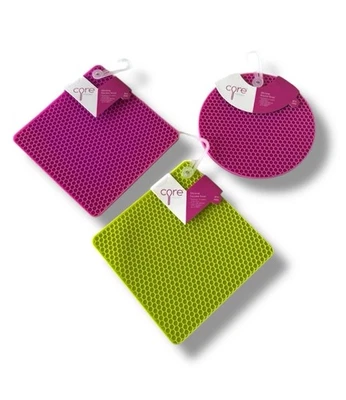 Juego de tres remaches de silicona coloridos Core Kitchen rosa caliente verde lima Florida Foto 1 de 4