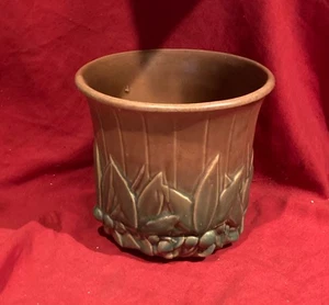 Vintage McCoy 6 1/4" Tall Leaves & Berries Panels Jardiniere Planter Brown Green - Picture 1 of 6