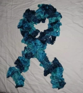 Bufanda de ganchillo azul con volantes hecha a mano para damas, mujeres, niñas, artesanal, niñas - Imagen 1 de 3