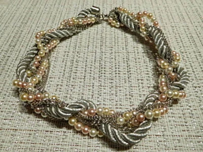 (00798)  Halskette - versch. Materialien gedreht - Silber u. Perlen - sehr edel  - Bild 1 von 2