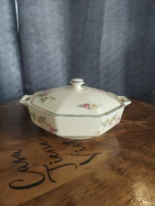 1930s Homer Laughlin Vintage Casserole With Lid WV USA HLC HTF - Picture 1 of 8