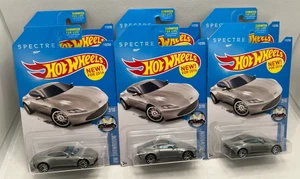 2016 Hot Wheels Aston Martin DB10 112/250 Spectre 007 HW Showroom 2/10 Silver - Picture 1 of 6