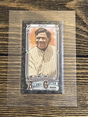 Mini paralelo #28 Yankees Topps Allen & Ginter Babe Ruth 2025 borde negro #28 Yankees Foto 1 de 2