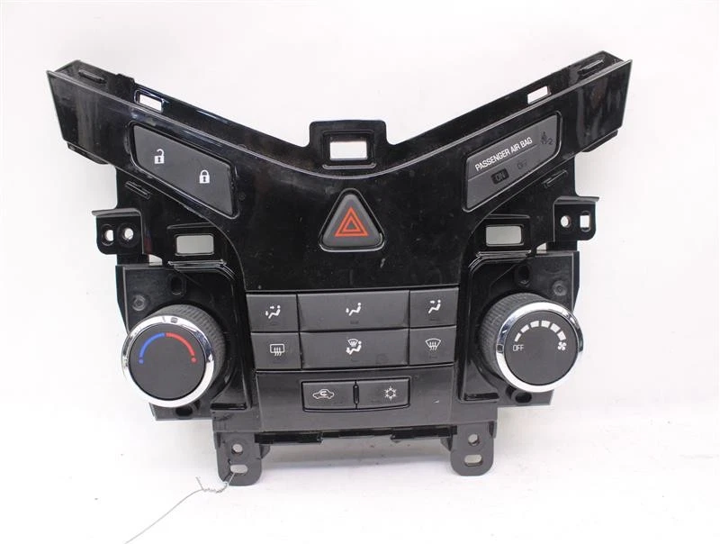 CONTROLES DE TEMPERATURA Chevrolet Cruze Orlando 12 13 14 15 16 95146207 943976 Foto 1 de 4