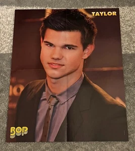 Taylor Lautner & Selena Gomez (40 cm x 52 cm) großes A3-Poster - Bild 1 von 2