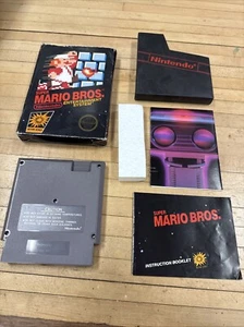 Super Mario Bros. CIB 3rd Release, 5-screw, Mid-1986 (w/Manual) Missing Box Lid - Picture 1 of 6