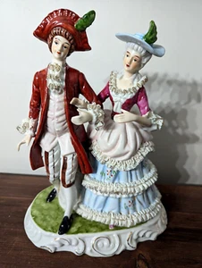 Impresionante FIGURA VINTAGE EUROPEA PAREJA CORTEJO ESTILO Luis XV grande 12" H - Imagen 1 de 10