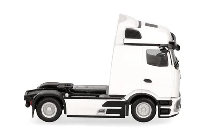 HERPA - Camion solo – MERCEDES BENZ Actros L Procabin Streamspace 4x2 - 1/87 ... - Photo 1/4