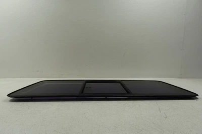 1998-2011 OEM Ford Ranger Rear Slider Window Center Sliding Back Glass |W6271 - Image 1 of 4