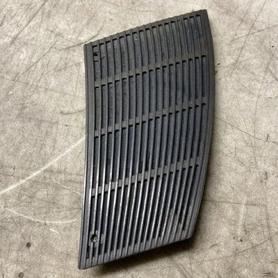 86-91 Mercedes W126 Dash Right Passenger Speaker Grill Cover  1266806739 BROWN - Image 1 of 3