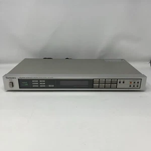 Technics ST-S505 Quartz Synthesizer FM/AM Stereo Tuner Silver Front Tested Works - Picture 1 of 13