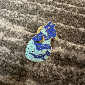 Cat Enamel Pin Blue Sky Cloud Moon Kitty Kitten Cat Lady Backpack Pins New - Picture 1 of 6