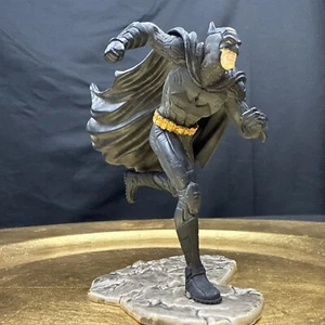 Schleich 2014 Batman Running Action Figure DC Comics good condition! - Picture 1 of 6