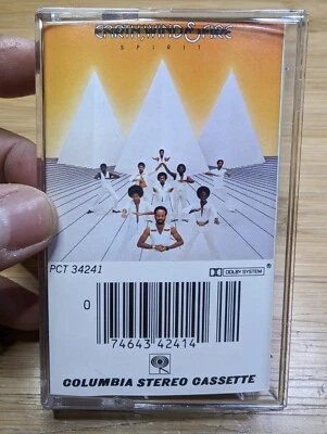 Spirit by Earth, Wind & Fire (Cassette, Legacy Records) - Imagem 1 de 4