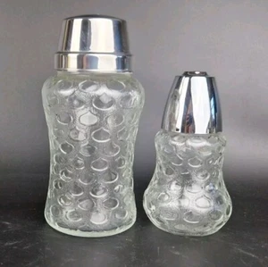 Mid Century Quist Cocktail Shaker / Spargizucchero - Vetro - Modello Goccia  - Foto 1 di 3
