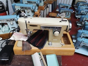 FRATELLO ZAGZIG TAPPEZZERIA E PELLE MODELLO SEMI INDUSTRIALE, - Foto 1 di 10