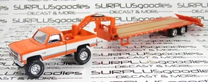 Greenlight 1:64 LOOSE LIFTED Orange 1986 CHEVROLET SILVERADO w/Gooseneck Trailer - Picture 1 of 10