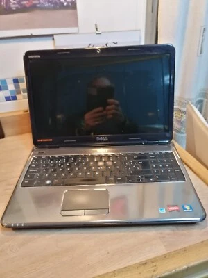 Dell M501-R Rosa Enciende No entrega Imagen,Averiado Para Piezas. - Imagen 1 de 3