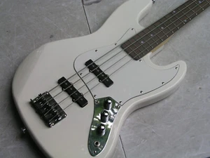 basso elettrico bianco usato Vision - Foto 1 di 9