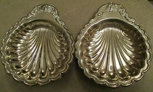 SILVER PLATE ORNATE SCALLOPED EDGE SHELL DESIGN FOOTED BOWLS SET OF 2 - Picture 1 of 8