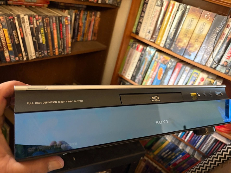 Reproductor Blu-ray Sony BDP-S1 - Sin control remoto Foto 1 de 4