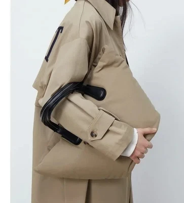 Bolso de Mano Zara Lona Simple Minimalista Informal Caqui Neutro Tranquilo Lujo Vaca Foto 1 de 4