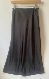 UNIQLO Black Satin Feel Skirt, Women's XS Elasticated Waist Midi Length - Picture 1 of 7