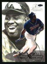Tony Gwynn 1999 Flair Showcase Row 3 Baseball Card #9
