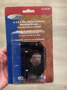 Tow Ready Plug Bracket for 4 / 5 /6 Way Round Connector Mounting Bracket 118137 - Picture 1 of 3