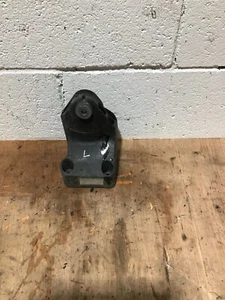 2017MERCEDES-BENZ E CLASS W213 Left Side Engine Bracket Mount Holder A6542232200 - Picture 1 of 4