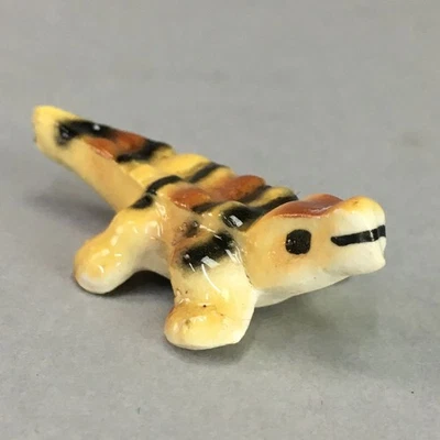 Japanese Kokeshi Doll Vtg Ceramic Figurine Crocodile Alligator Brown KF286 - Image 1 of 4