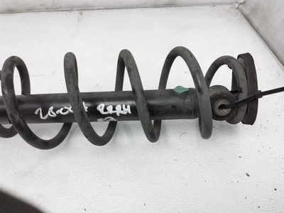 Mola de choque 2015-2017 Toyota Yaris apoio de suspensão direito 48530-0Da41 sem suspensão esportiva - Imagem 1 de 4