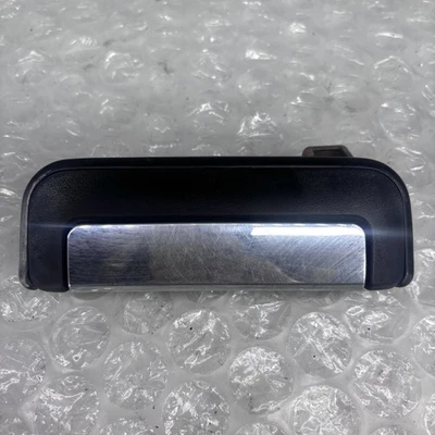 MANIJA PUERTA DELANTERA IZQUIERDA MITSUBISHI L200 K72T Serie 3 2.0 Foto 1 de 4