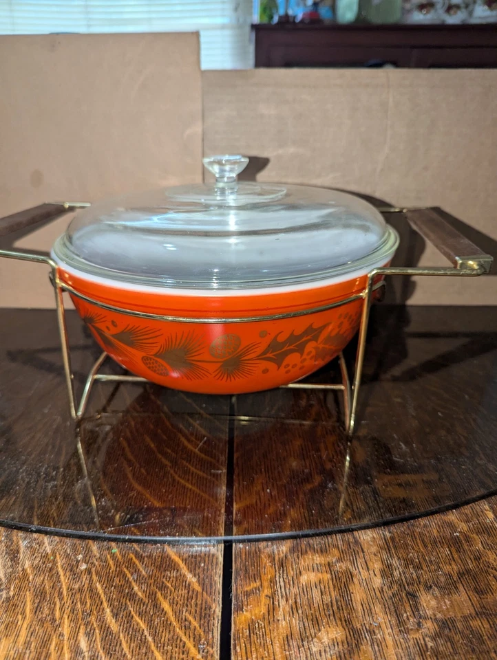 Vintage 1960 Red Pyrex Golden Leaf Casserole Bowl 404 With Lid and cradle. - Image 1 of 4