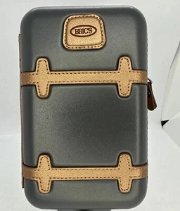 Gently Used BRICS Amenity Kit Starlux Airlines Business Class Hard Shell Case 💼 - Picture 1 of 10