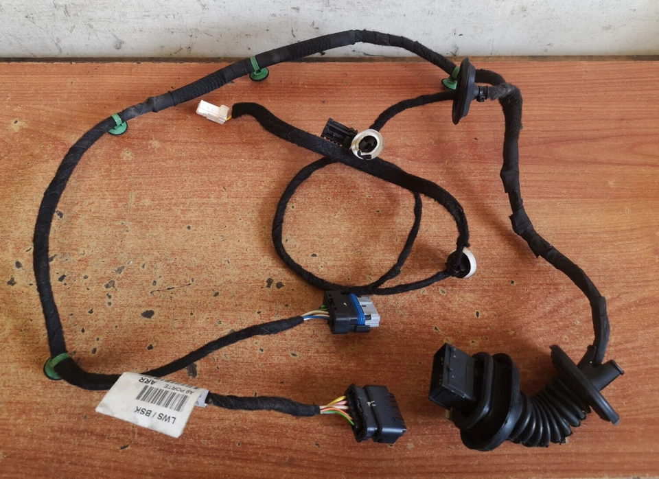 PEUGEOT 208 GT LINE 2016 PASSENGER SIDE REAR LEFT DOOR WIRING LOOM 9803957080 - Image 1 of 4