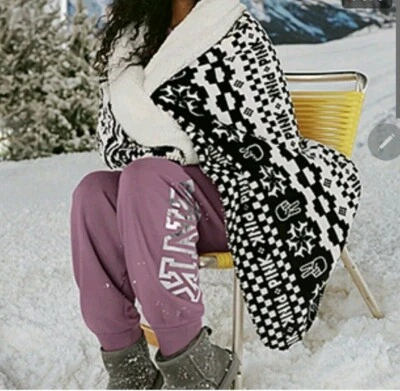 VICTORIA'S SECRET PINK BLACK AND WHITE  SHERPA BLANKET - Image 1 of 3