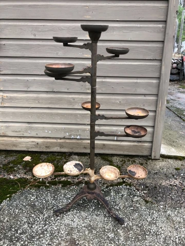 Heavy Cast Iron Victorian Plant Stand 9 Swinging Arms Cover