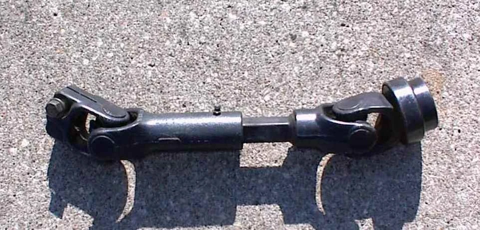 John Deere(99-576) 425 445 455 - 60" Mower Deck - Driveshaft - Image 1 of 1