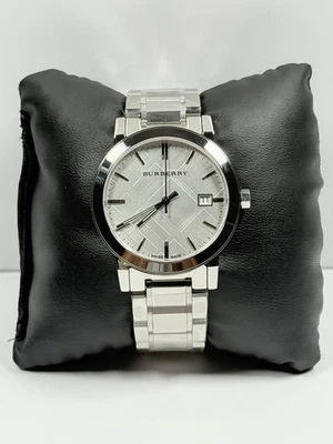 Burberry The City BU9000 Silver Dial Stainless Steel Unisex Watch - Image 1 of 3