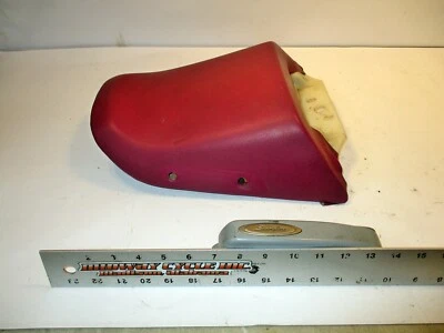 SUZUKI GSX600 REAR PASSENGER SEAT 45300-19C00-6WT GSX 600 KATANA 1988 - 96 lm - Image 1 of 4